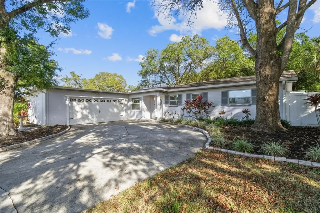 7507 Egypt Lake Drive Tampa FL 33614