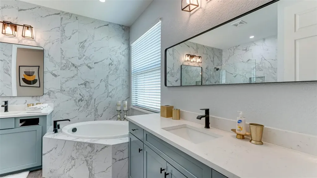 5725 Cheech Glen Lakewood Ranch FL 34211