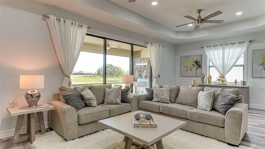 5725 Cheech Glen Lakewood Ranch FL 34211