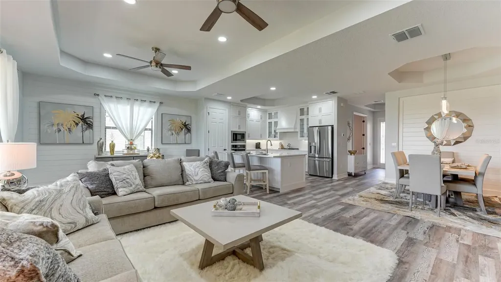 5725 Cheech Glen Lakewood Ranch FL 34211