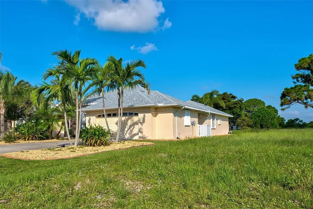 956 Boundary Boulevard Rotonda West FL 33947