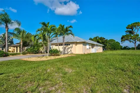 956 Boundary Boulevard Rotonda West FL 33947