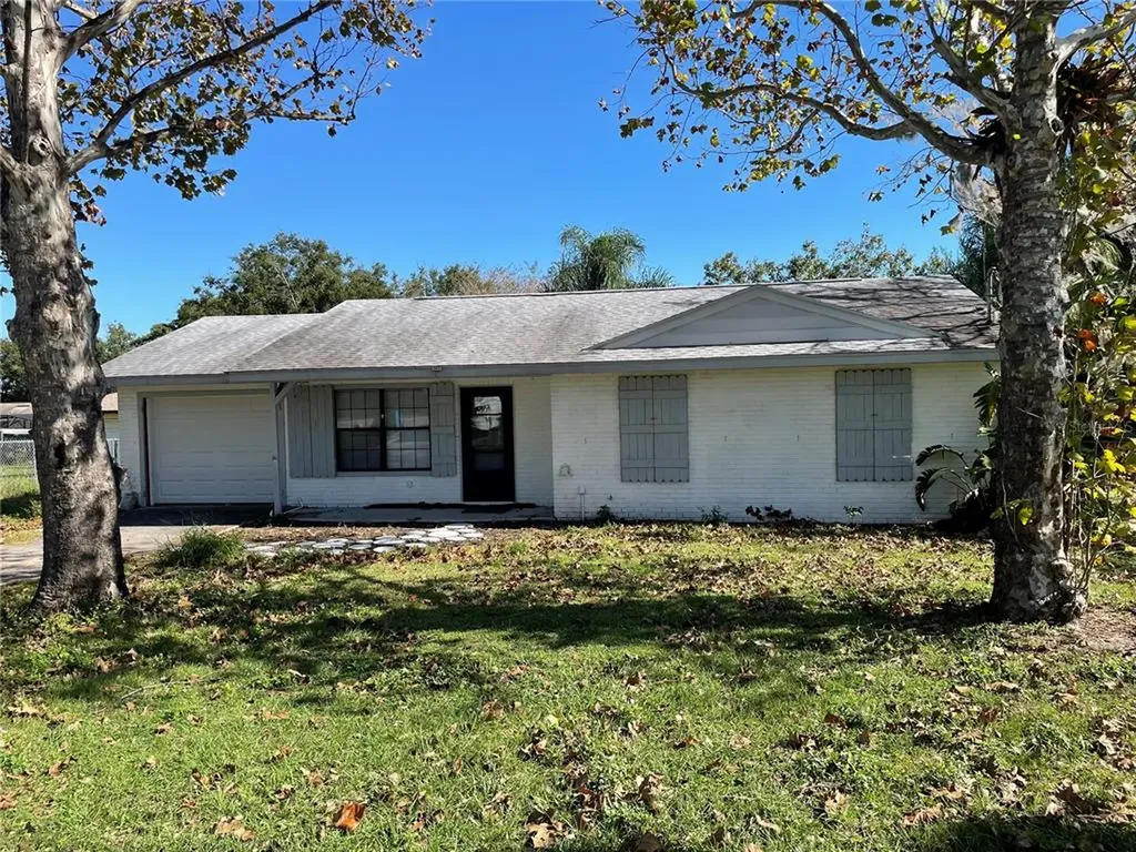 17702 9th Street Montverde FL 34756