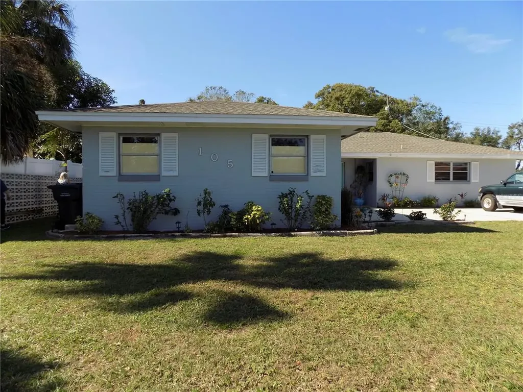 105 Holmes Place Winter Haven FL 33884