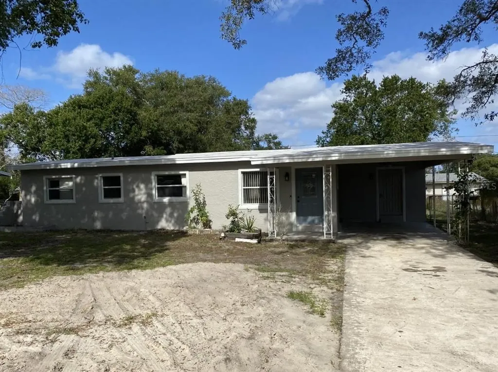 183 W Martin Street Apopka FL 32712