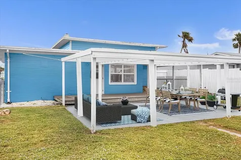 102 Moore Avenue Daytona Beach FL 32118