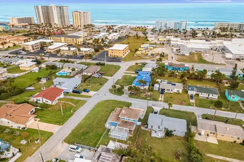 102 Moore Avenue Daytona Beach FL 32118