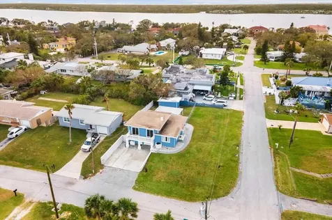 102 Moore Avenue Daytona Beach FL 32118