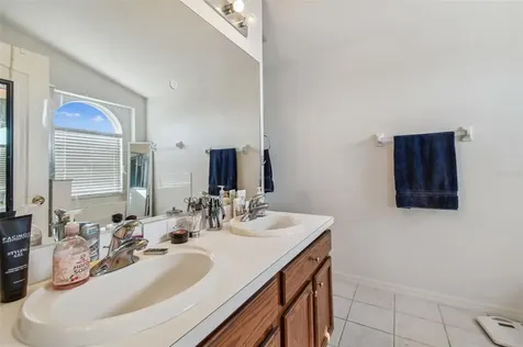 12713 Lake Vista Drive Gibsonton FL 33534