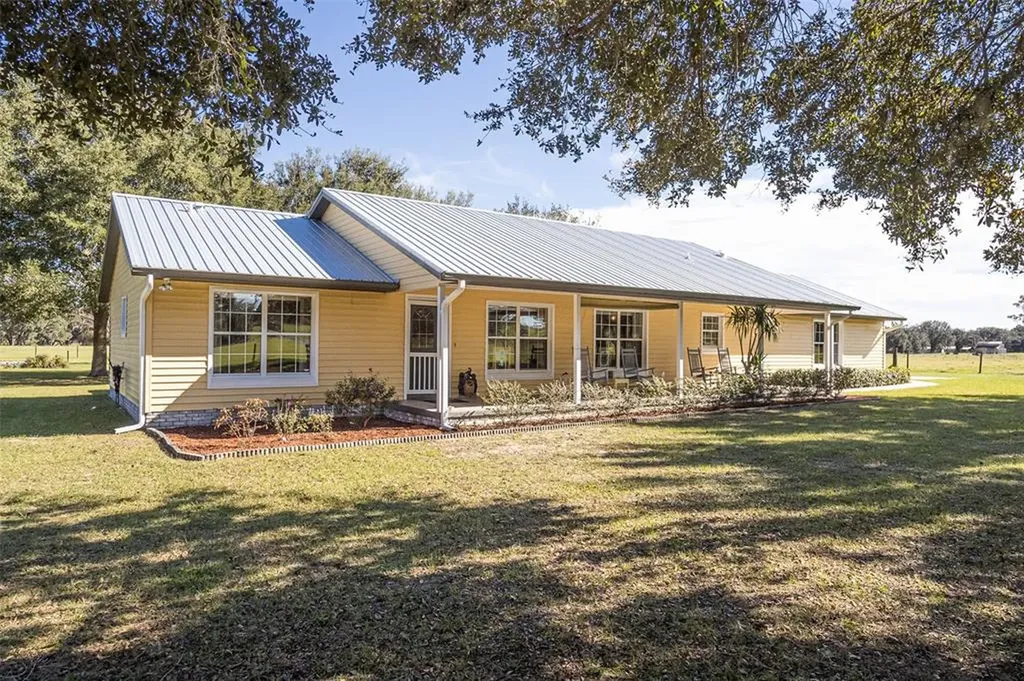 8643 County Road 221 Wildwood FL 34785