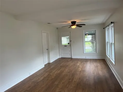 14313 14th Street Dade City FL 33523