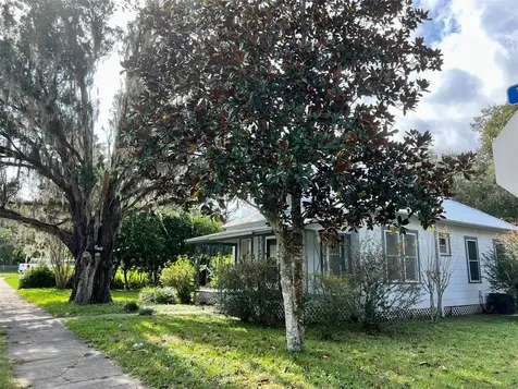 14313 14th Street Dade City FL 33523