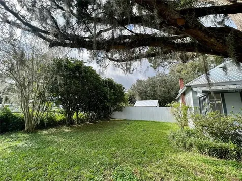 14313 14th Street Dade City FL 33523