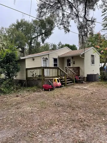 13235 SE 110th Court Ocklawaha FL 32179