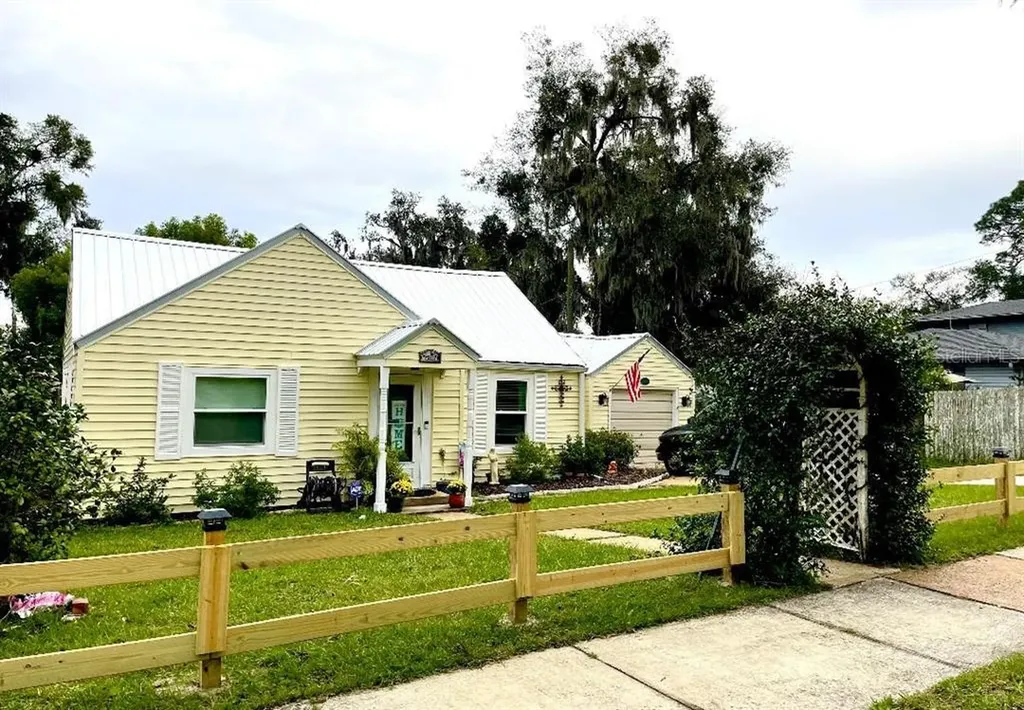 517 S 17th Street Palatka FL 32177