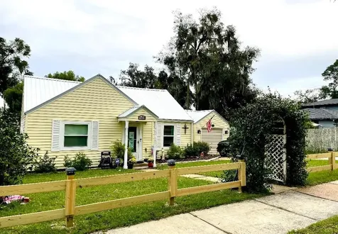 517 S 17th Street Palatka FL 32177