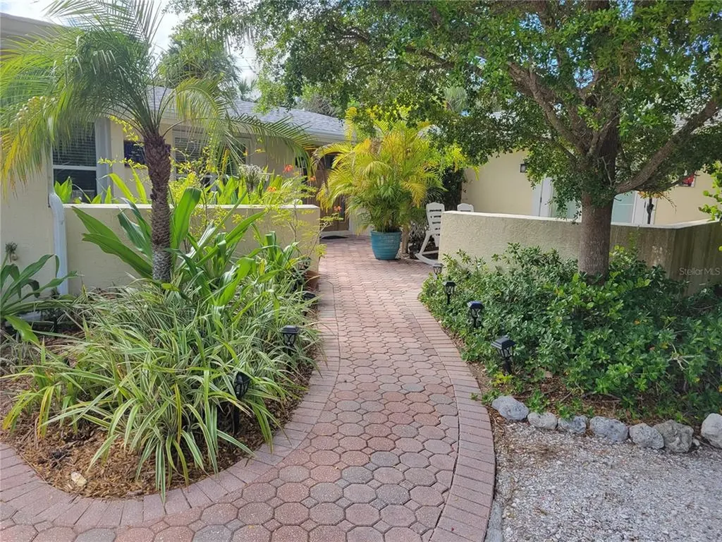 602 Treasure Boat Way Sarasota FL 34242