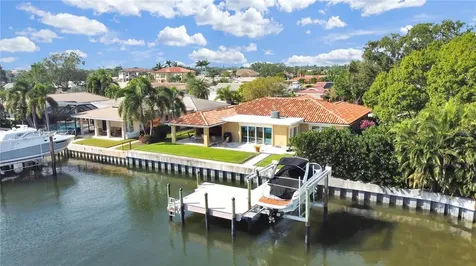 1996 Iowa Avenue NE St Petersburg FL 33703