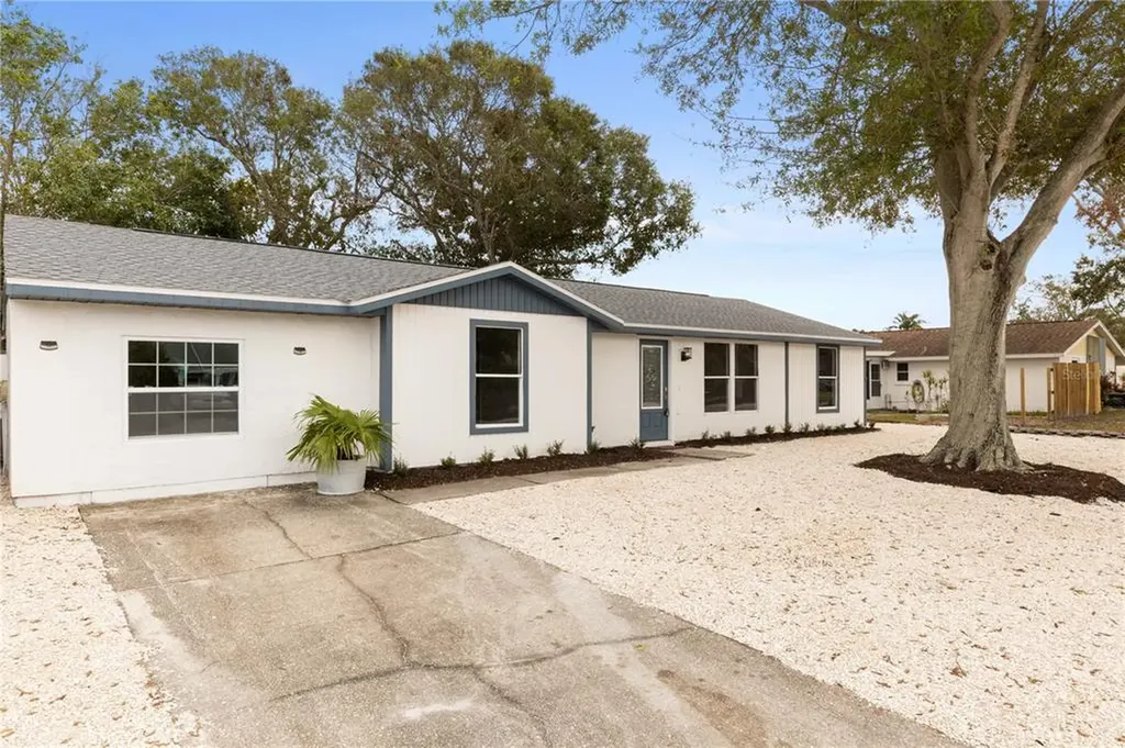 3411 64th Street W Bradenton FL 34209