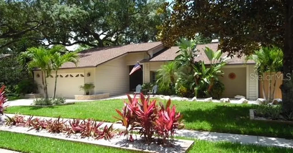 4733 Lake Valencia Boulevard W Palm Harbor FL 34684