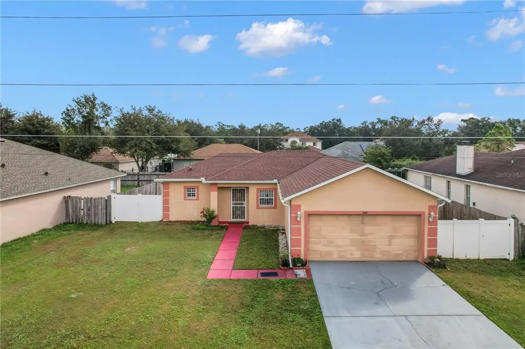 652 S Delmonte Court Kissimmee FL 34758