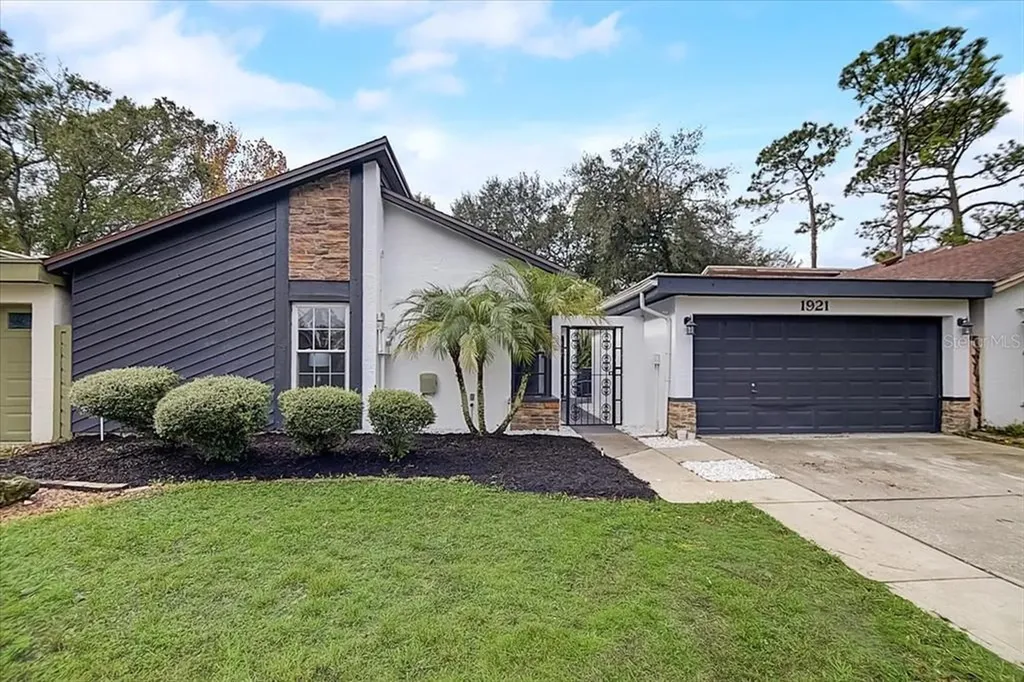 1921 Gregory Drive Tampa FL 33613