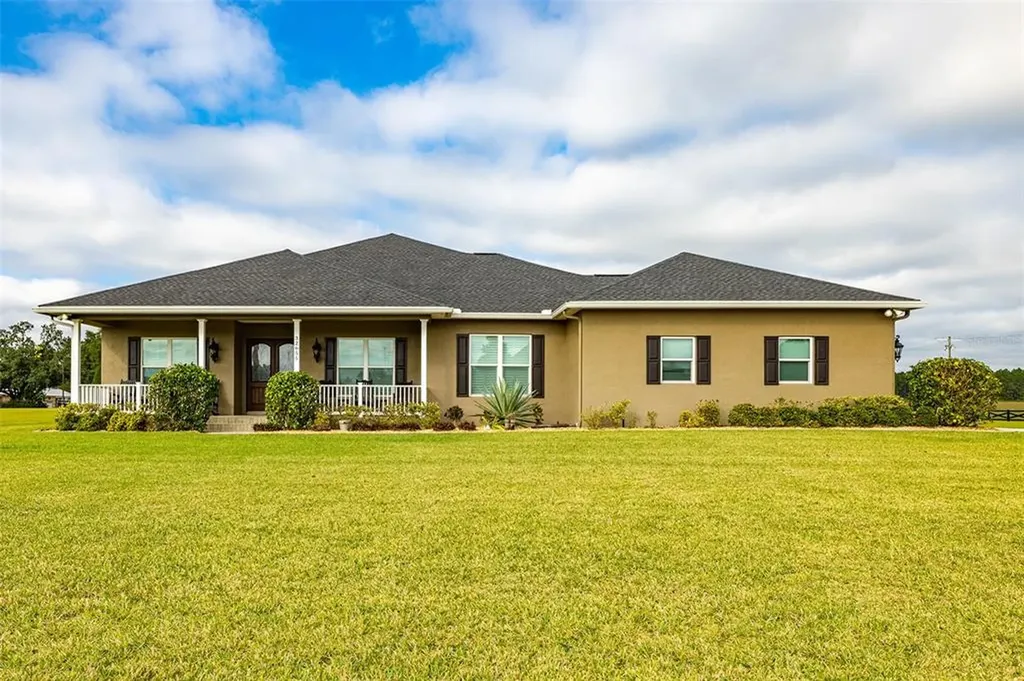 32655 Wesley Way Dade City FL 33525