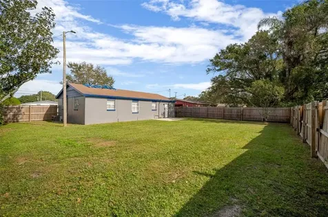 8301 Allamanda Avenue Tampa FL 33619