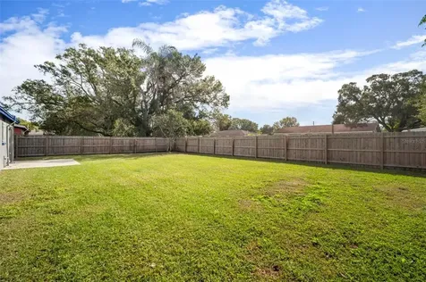 8301 Allamanda Avenue Tampa FL 33619