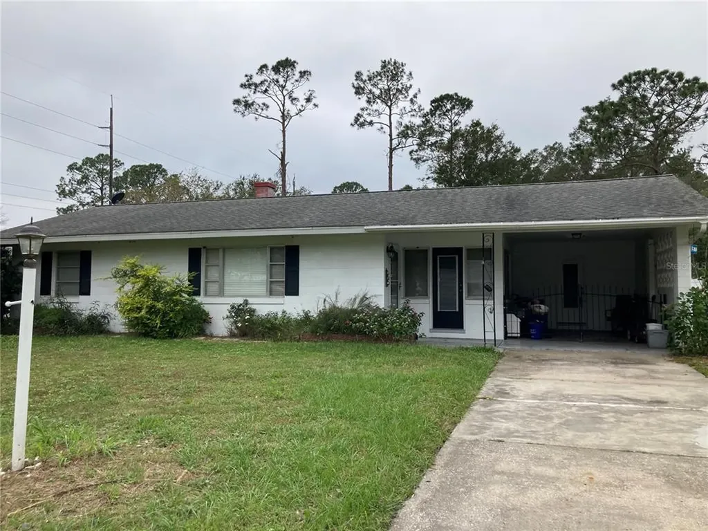 1624 2nd Avenue Deland FL 32724