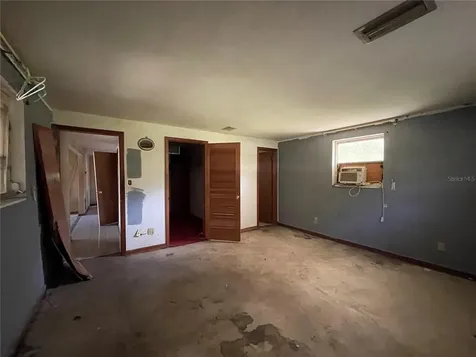 5168 Pacific Avenue Weeki Wachee FL 34607