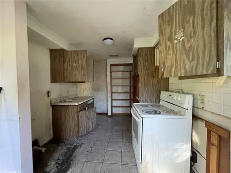 5168 Pacific Avenue Weeki Wachee FL 34607