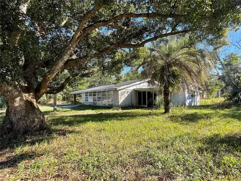 5168 Pacific Avenue Weeki Wachee FL 34607