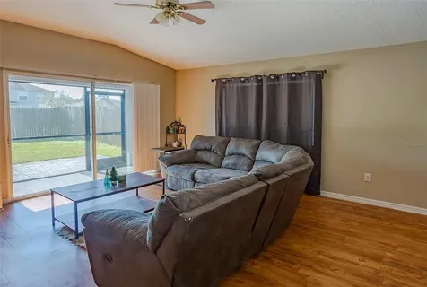 4407 Country Hills Boulevard Plant City FL 33563
