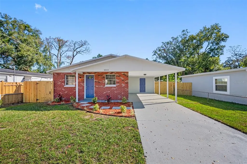 9315 N Elmer Street Tampa FL 33612