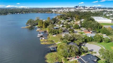 3829 Bainbridge Avenue Orlando FL 32839