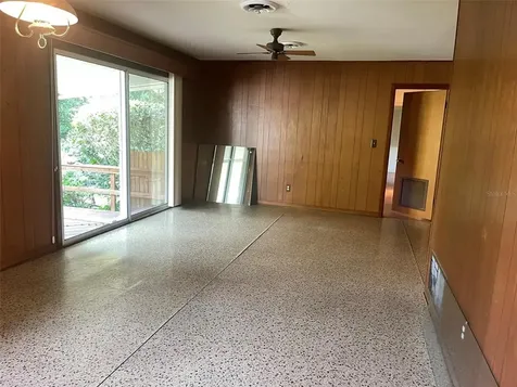 2411 NE 2nd Street Ocala FL 34470