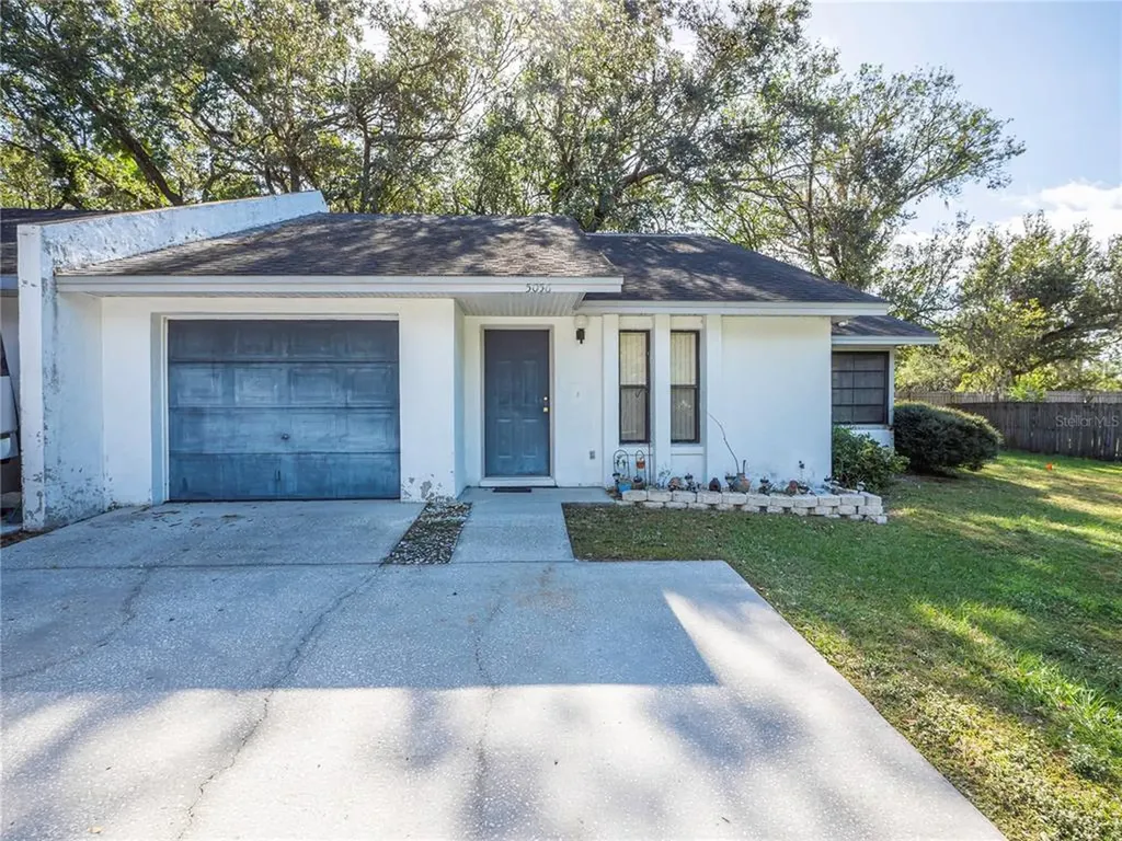 5056 Hayes Road Lakeland FL 33811