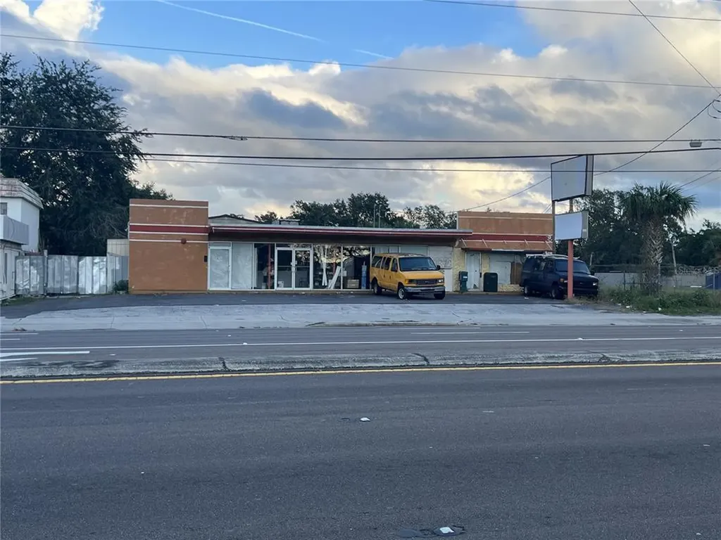 533 N Semoran Boulevard Orlando FL 32807