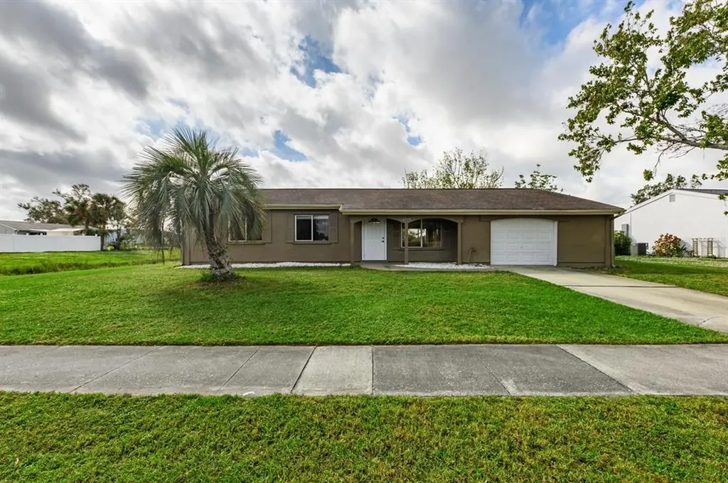6735 Appomattox Drive North Port FL 34287