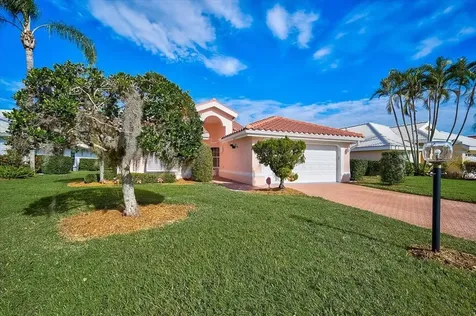 5815 Fairwoods Circle Sarasota FL 34243