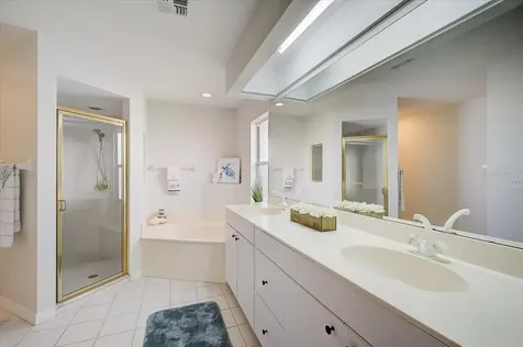 5815 Fairwoods Circle Sarasota FL 34243