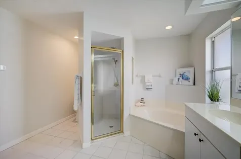 5815 Fairwoods Circle Sarasota FL 34243