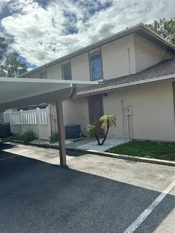 7014 Alturas Court Tampa FL 33634