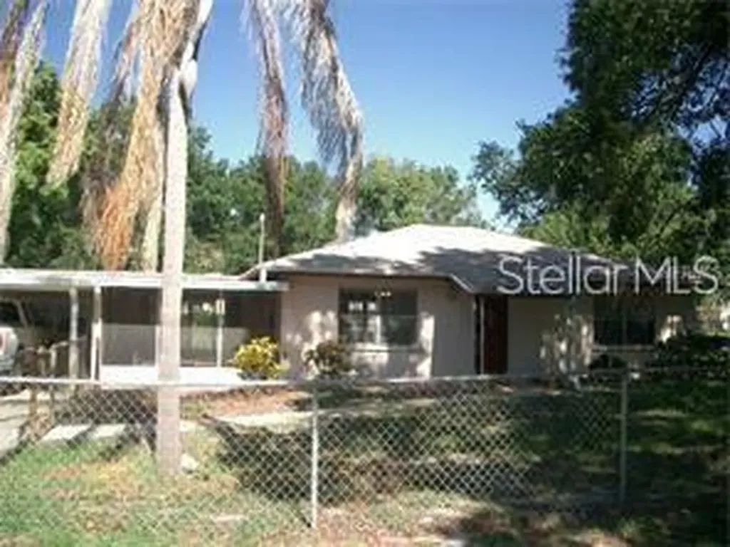 3301 W Iowa Avenue Tampa FL 33611