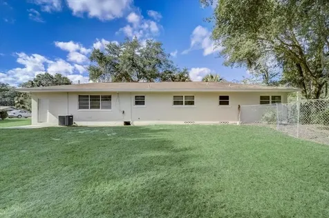 1512 N Grandview Street Mount Dora FL 32757