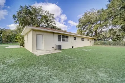 1512 N Grandview Street Mount Dora FL 32757