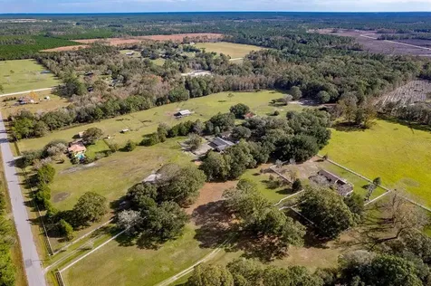 2256 NE 204th Street Lawtey FL 32058