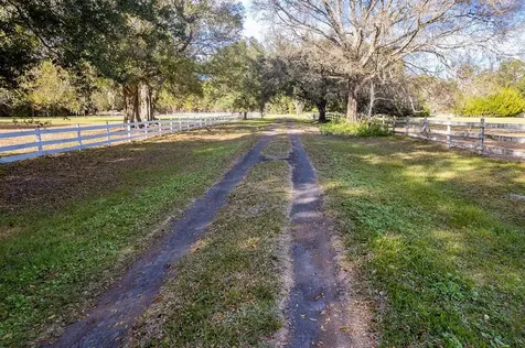 2256 NE 204th Street Lawtey FL 32058