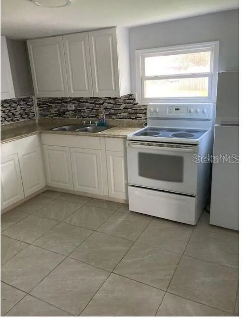111 Palmetto Lane W Polk City FL 33868